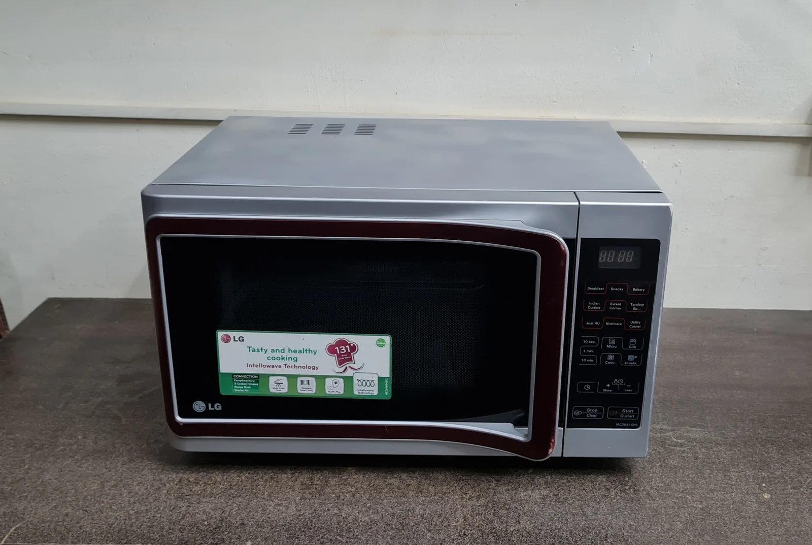 LG Microwave Oven 28 ltr, photo 5