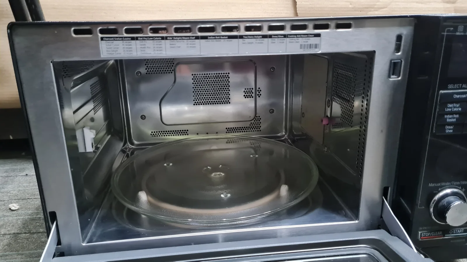 LG Microwave Oven 32 Ltr Charcoal, photo 3