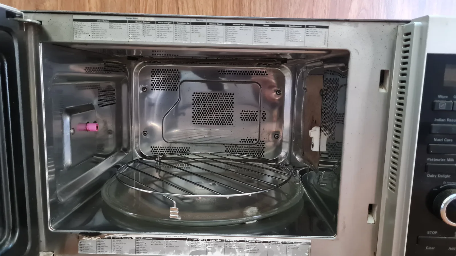 LG Microwave Oven 28 ltr, photo 5