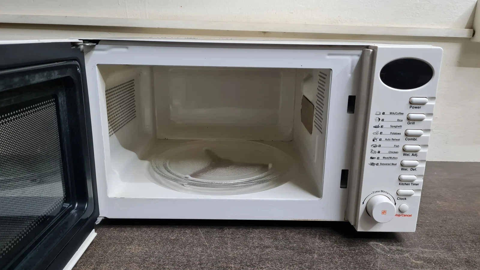 Bajaj Microwave Oven, photo 3