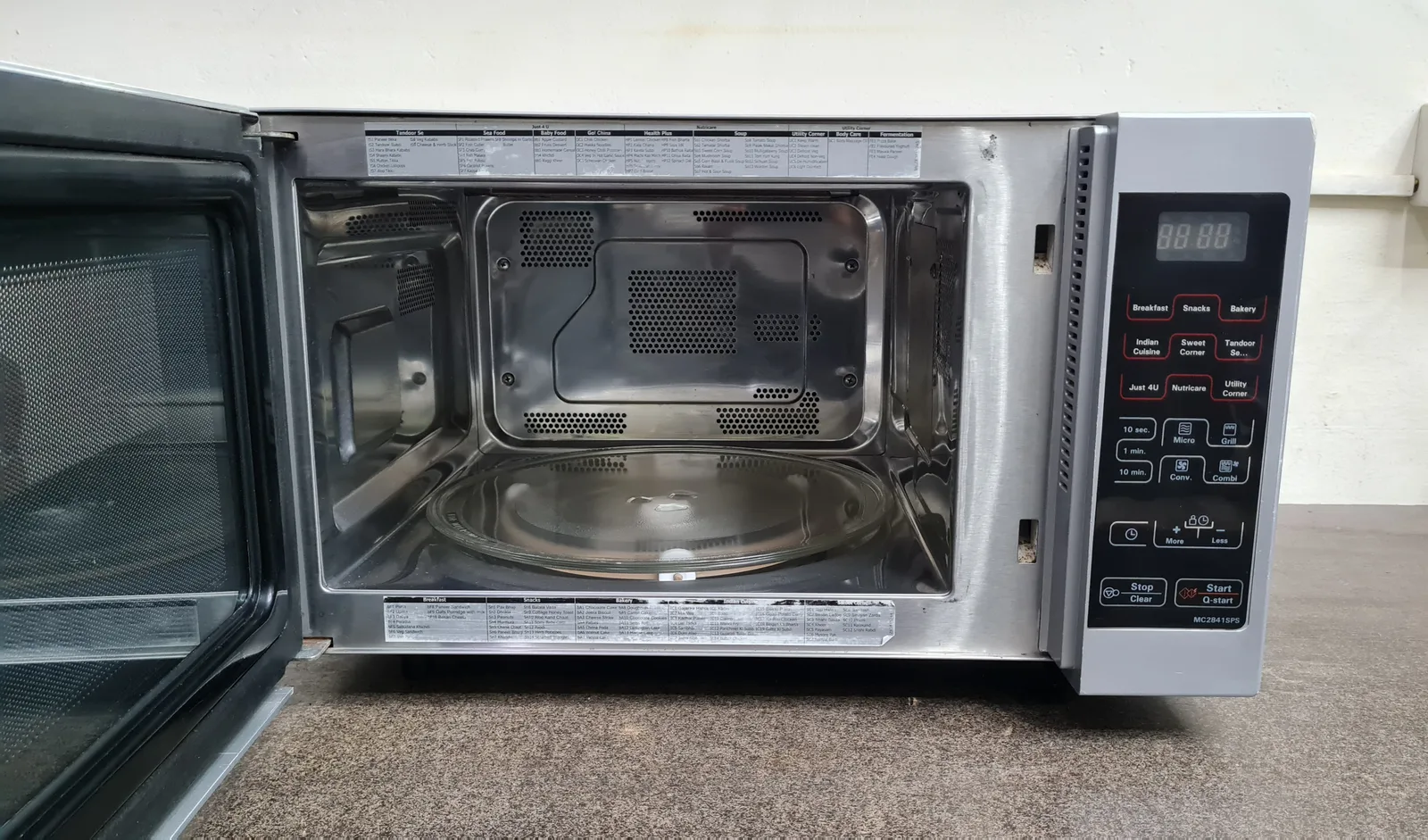 LG Microwave Oven 28 ltr, photo 4