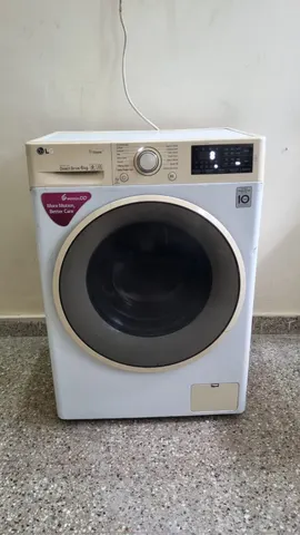 LG 6kg 5-Star Inverter Fully-Automatic Front Loading Washing Machine