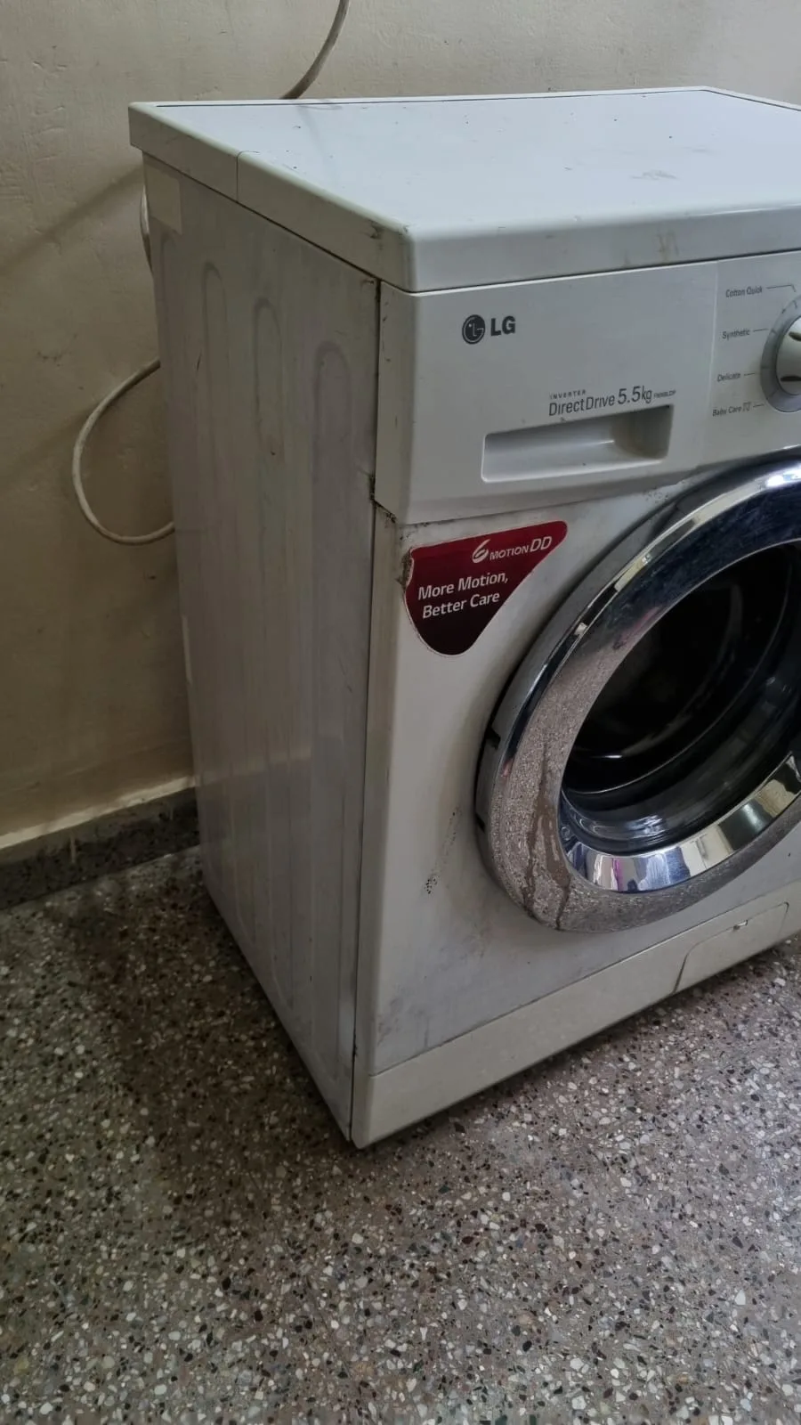 LG 5.5kg Fully-Automatic Front Loading Washing Machine, photo 5