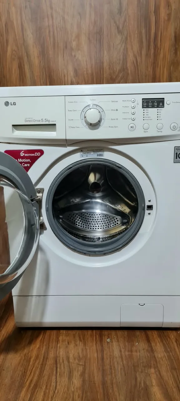 LG 5.5 Kg Fully Automatic Front Load Washing Machine, photo 2
