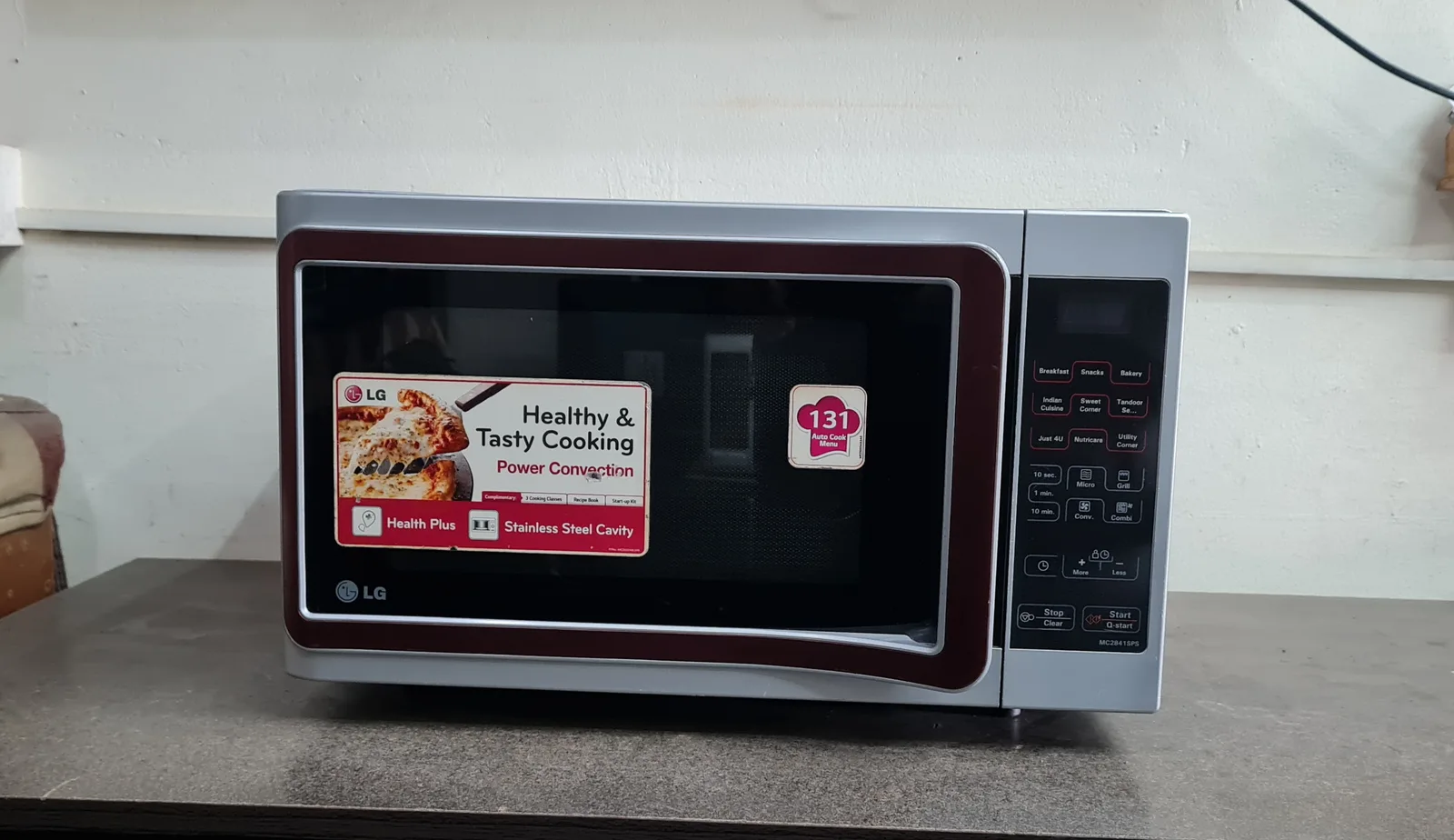LG 28-litre convection microwave oven, photo 5