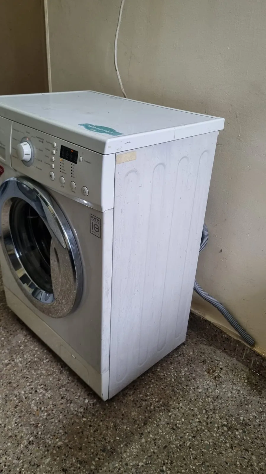 LG 5.5kg Fully-Automatic Front Loading Washing Machine, photo 2