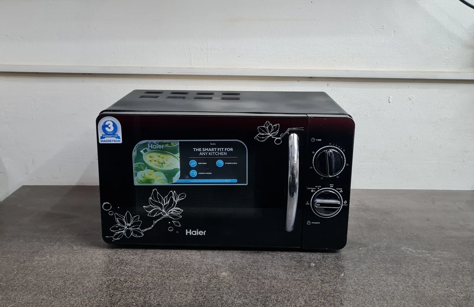 Haier 20 L Solo Microwave Oven