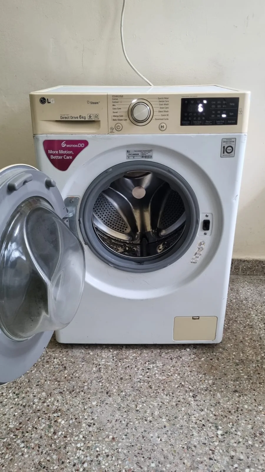 LG 6kg 5-Star Inverter Fully-Automatic Front Loading Washing Machine, photo 8